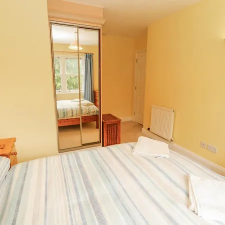Flat 17 Greta Grove