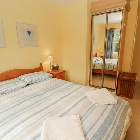 Flat 17 Greta Grove