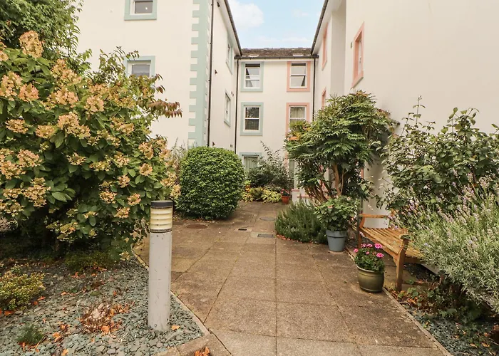 Flat 17 Greta Grove كيسويك